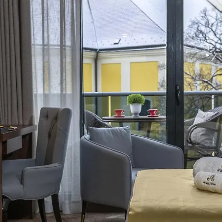 酒店 Willis Business & Wellness