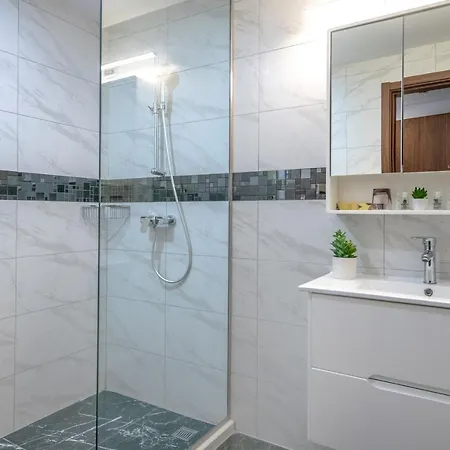 酒店 Willis Business & Wellness 4*